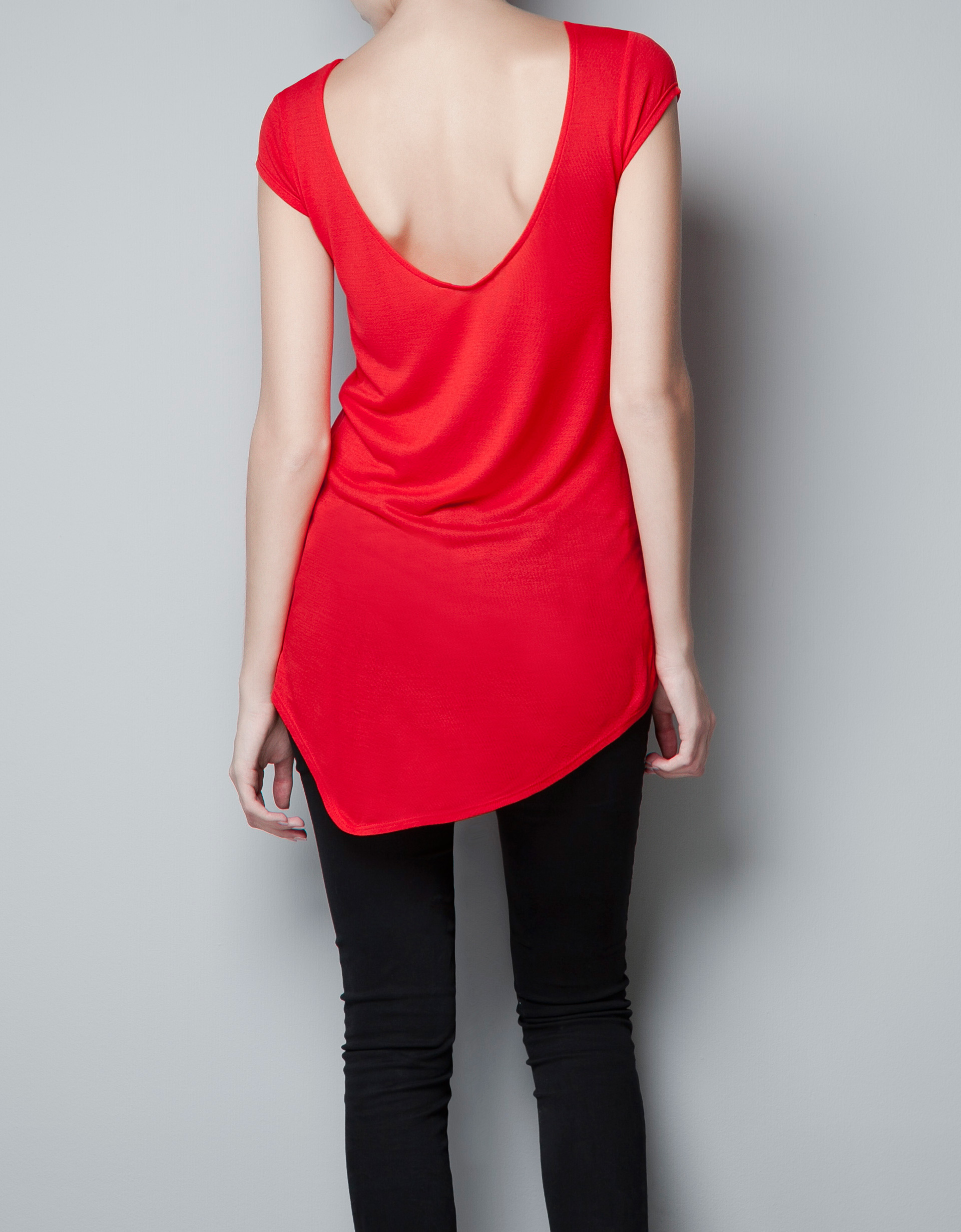 zara red t shirt