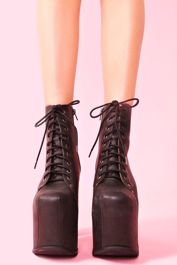 boots with big platform