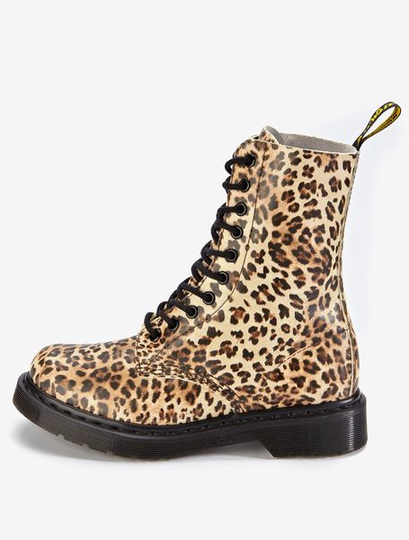 Dr. Martens Dr Martens Leopard Print Boots in Animal (leopard) | Lyst