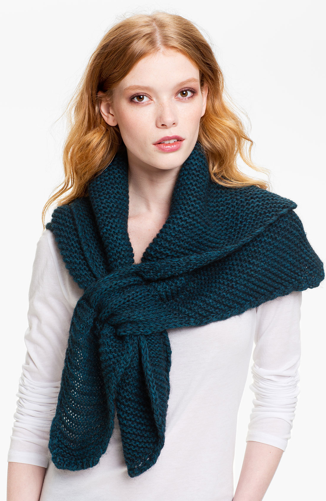 Tarnish Pull Through Shoulder Wrap in Blue (teal) | Lyst