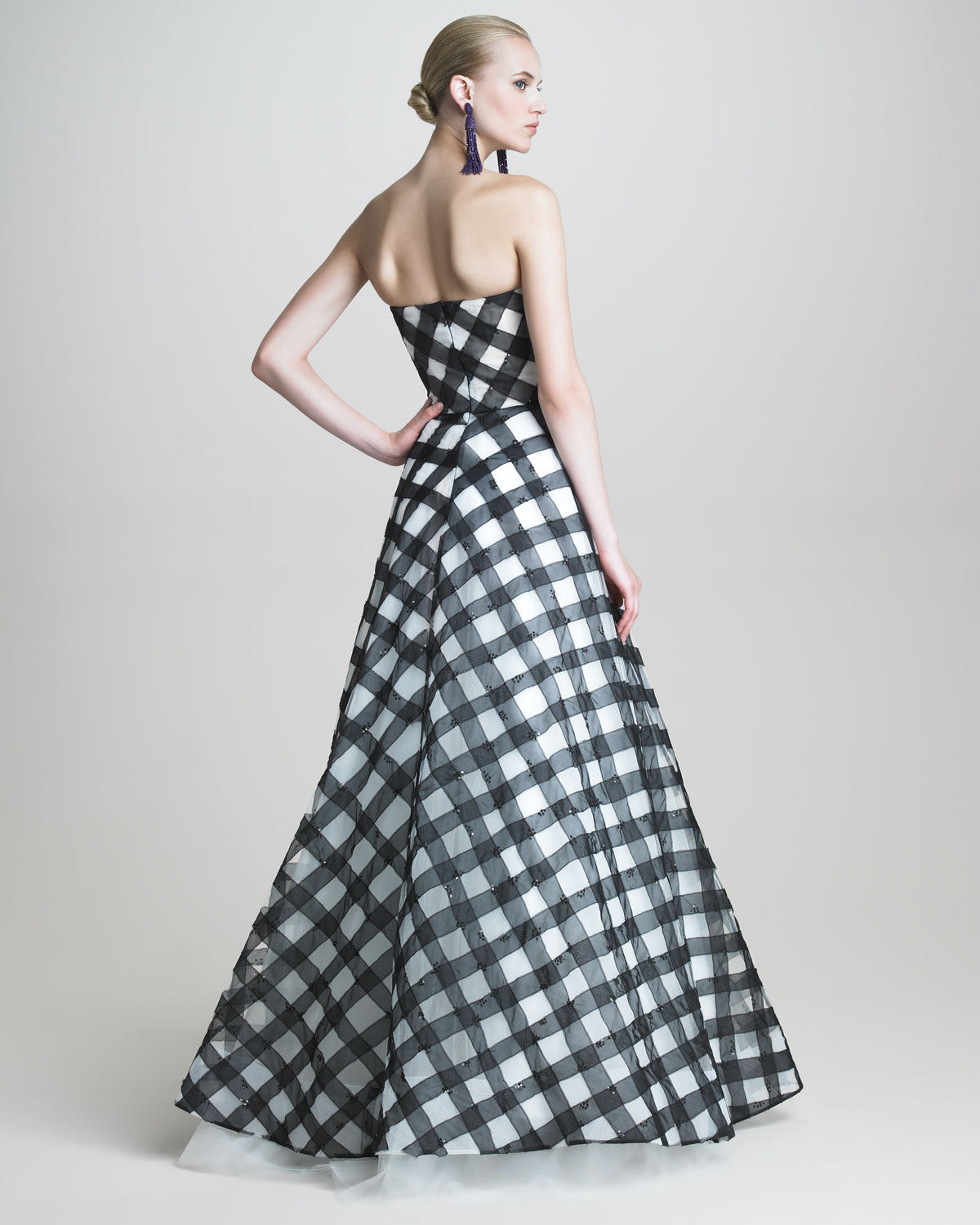 Lyst - Oscar De La Renta Strapless Gingham Gown in Black