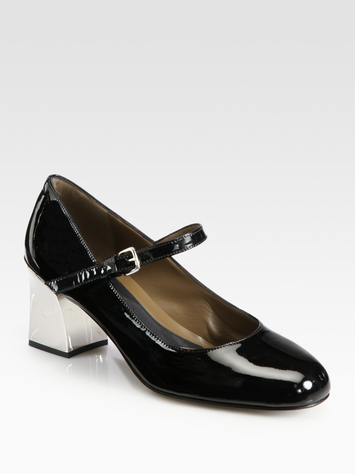 black patent mary jane pumps