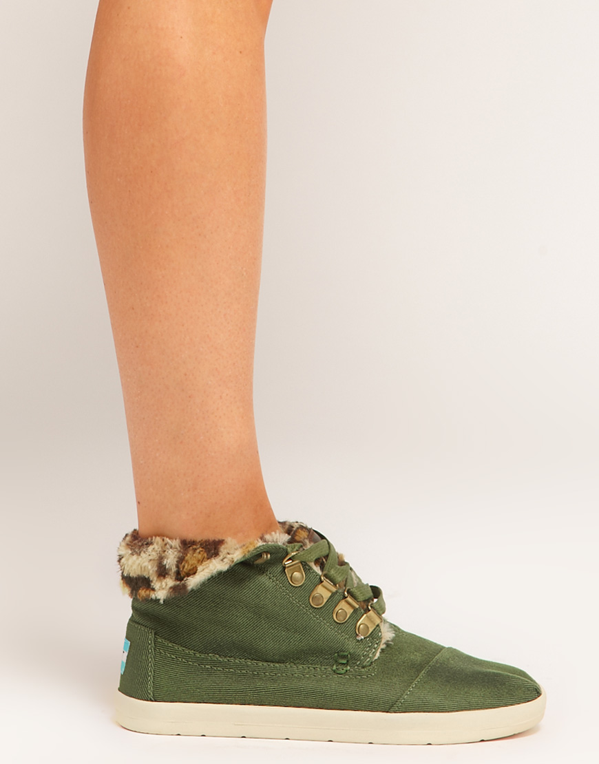 toms leopard boots