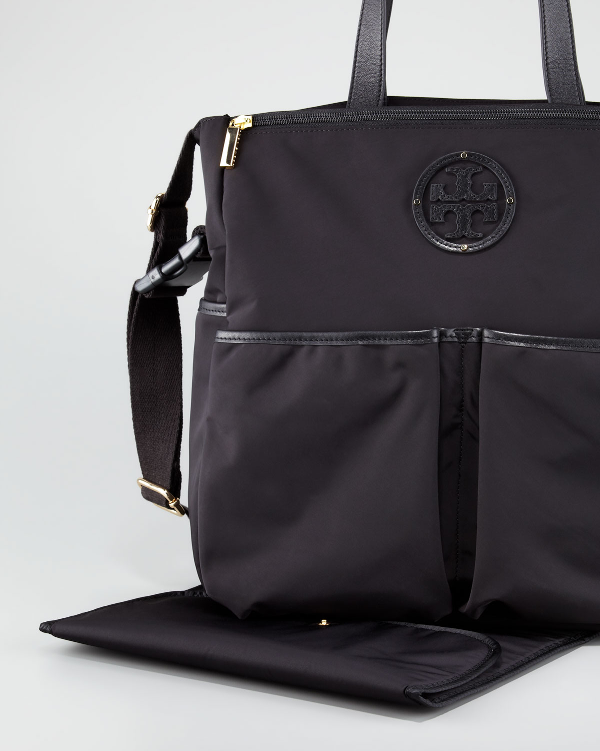 Lyst Tory Burch Stacked Logo Billy Baby Bag In Black Gallery