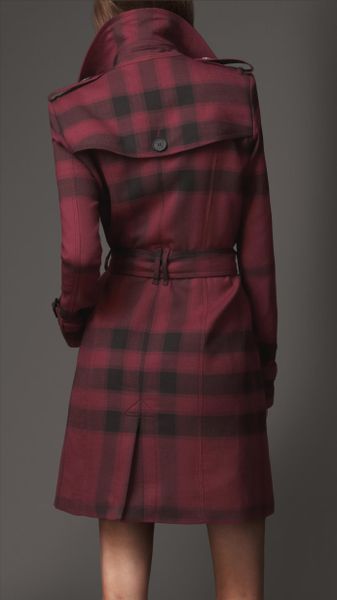 Burberry Midlength Check Trench Coat in Purple (alizarin crimson) | Lyst