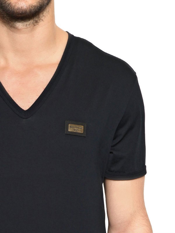 dolce and gabbana black v neck t shirt