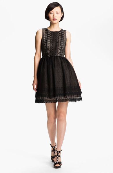 Red Valentino Chamomile Embroidered Organza Dress in Black | Lyst
