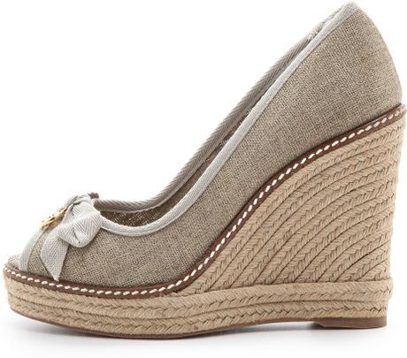 Tory Burch Jackie Wedge Espadrilles in Green (gold) | Lyst
