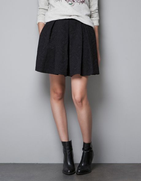 Zara Box Pleat Skirt in Black | Lyst