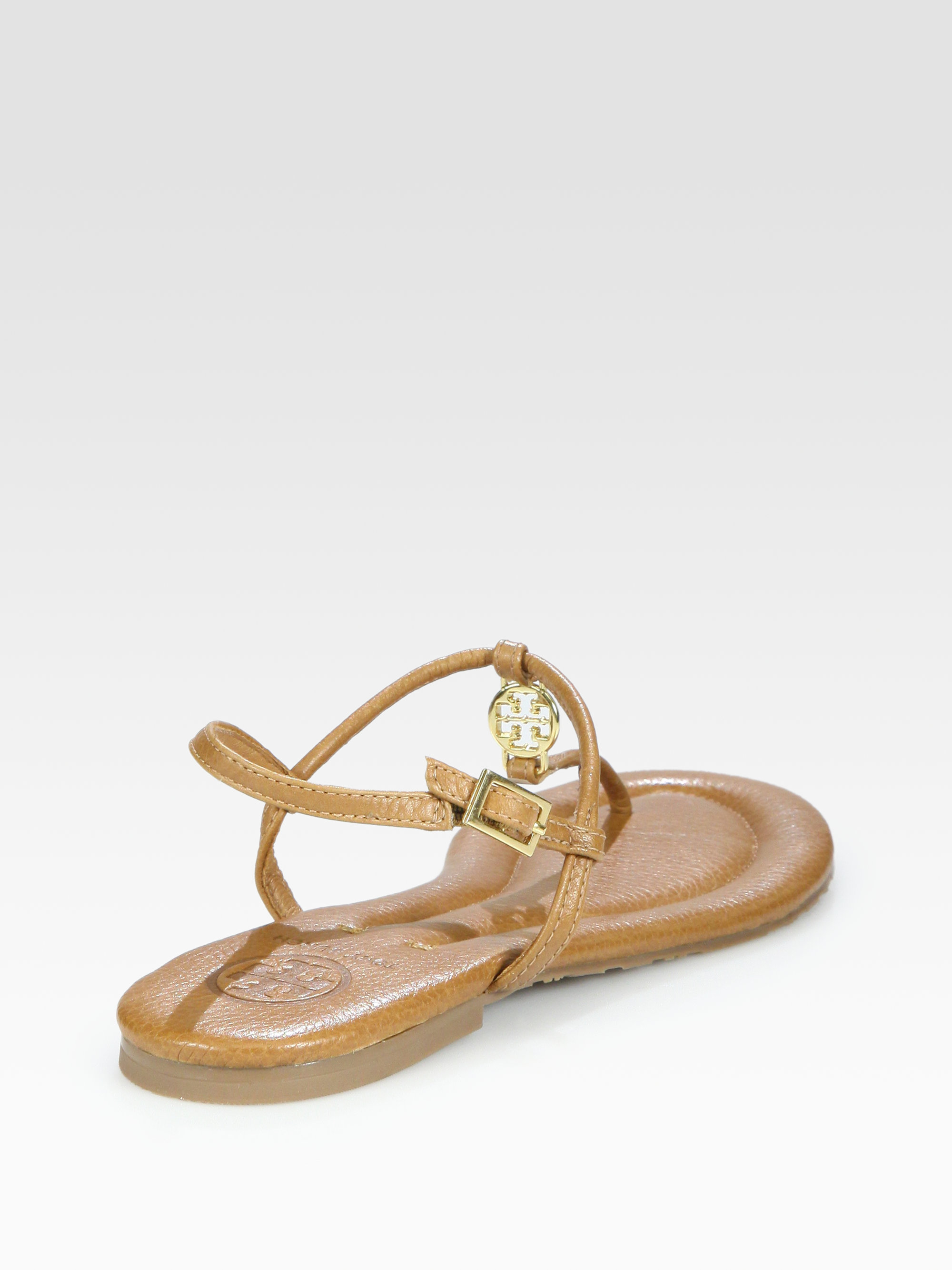 Tory burch Emmy Leather Thong Logo Sandals in Brown | Lyst