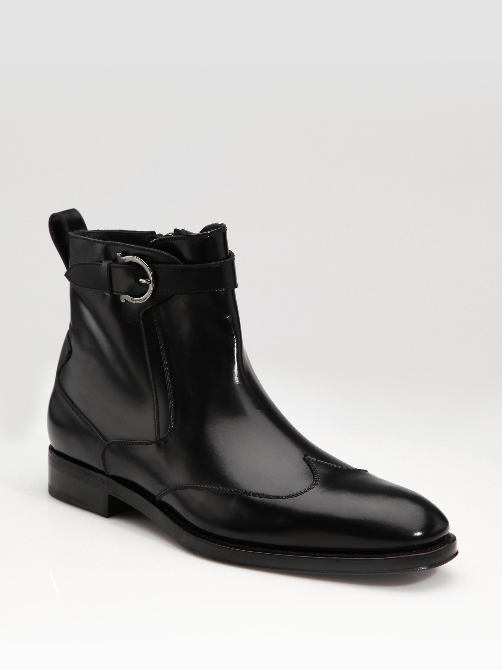 Ferragamo Cyrano Wingtip Boots in Black for Men | Lyst