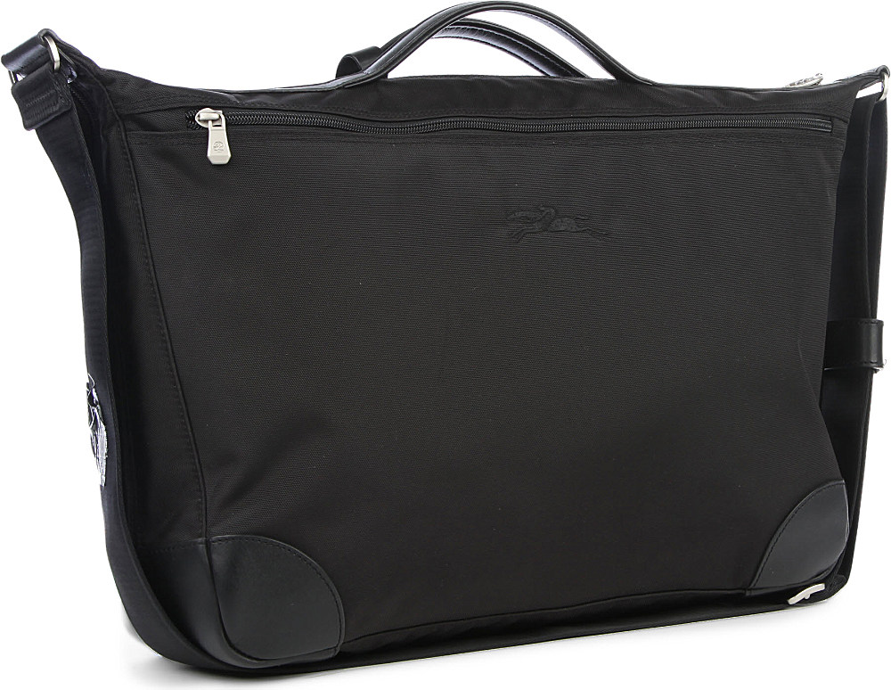 Lyst Longchamp Surf Folding Shoulder Bag in Black