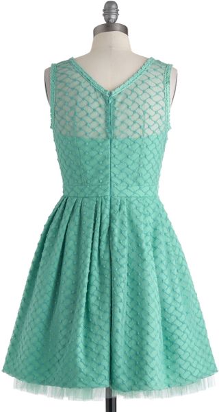 Modcloth Nighttime Pool Party Dress in Green (floral) | Lyst