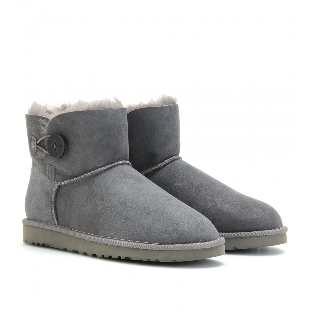ugg mini bailey button ugg mini bailey button