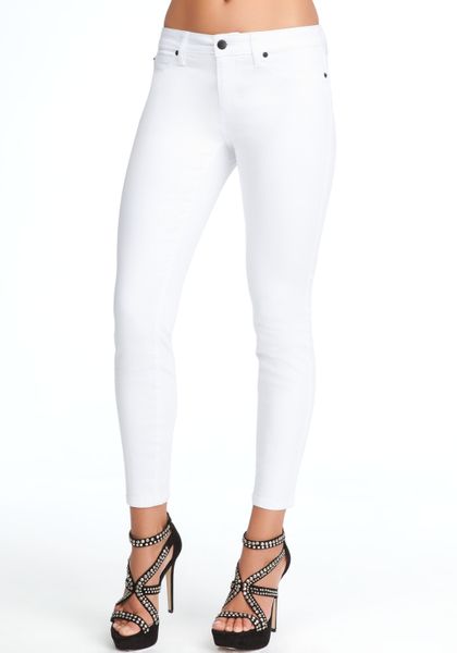 Bebe Embroidered Skinny Jeans in White | Lyst