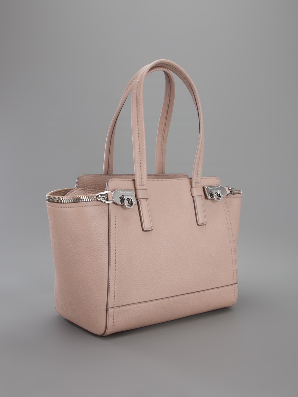 Ferragamo Verve Tote in Pink | Lyst