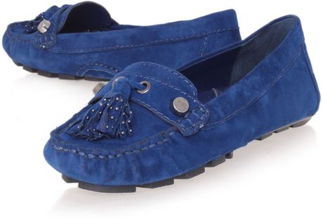 blue carvela