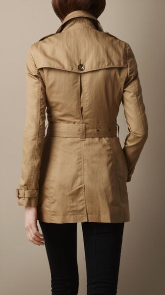 Burberry Short Technical Cotton Trench Coat in Brown (malt) | Lyst
