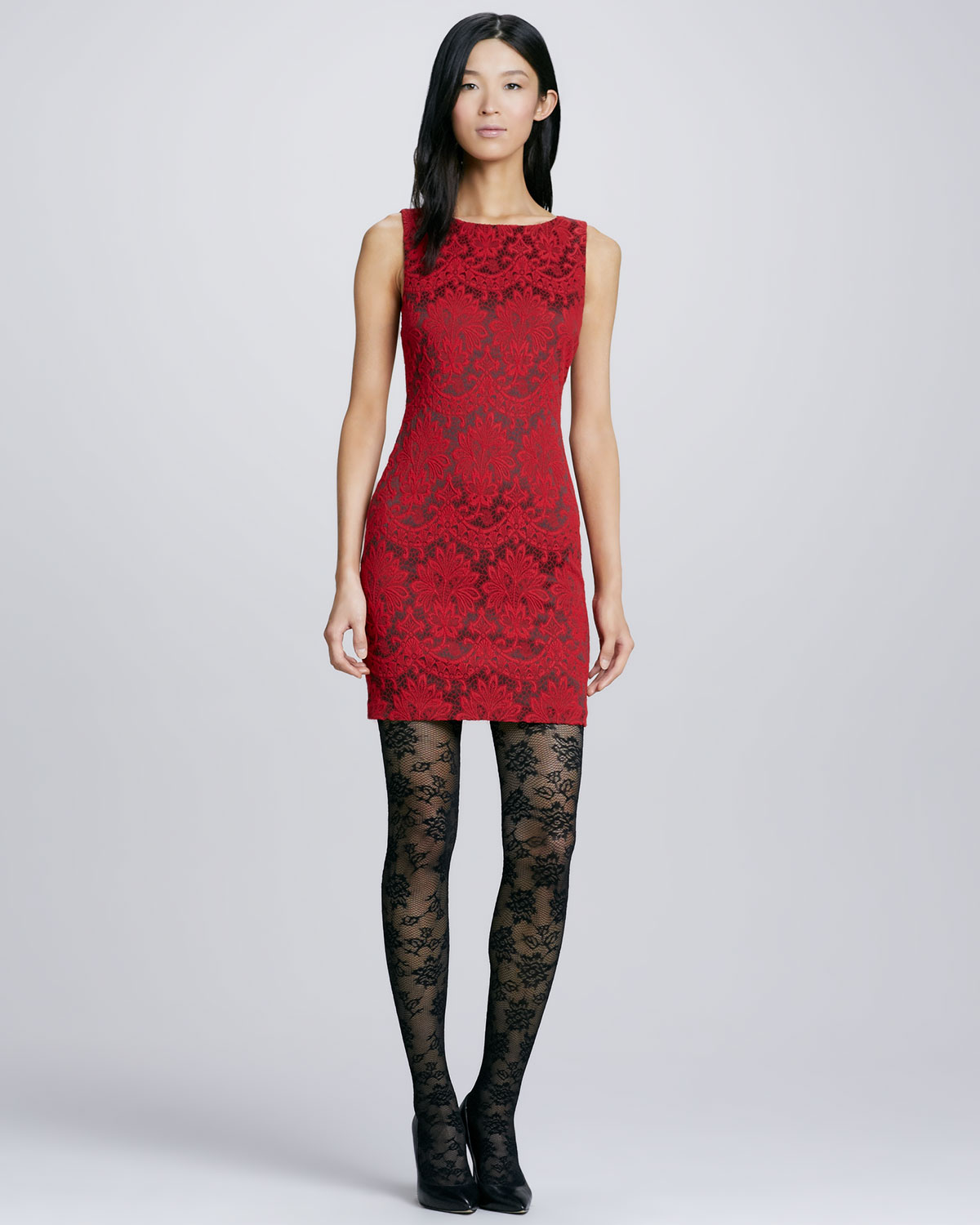 Lyst - Alice + Olivia Alice Olivia Donovan Fitted Lace Dress in Red