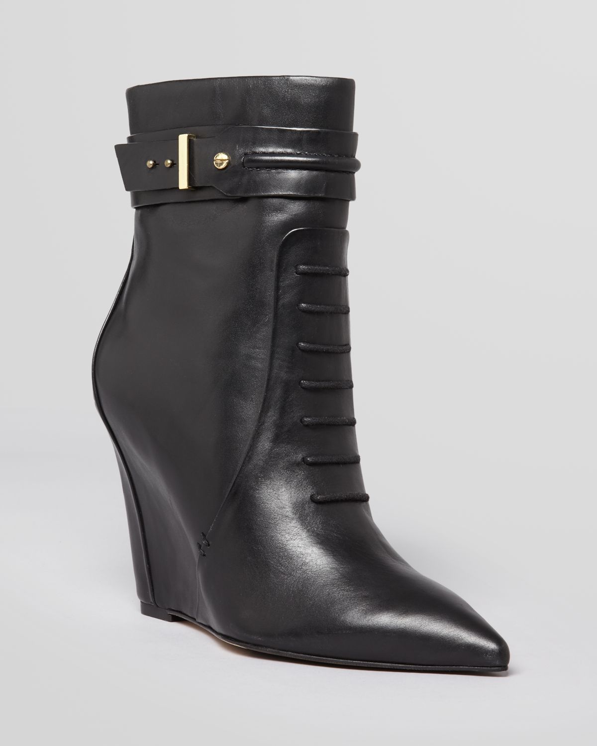 pointed bootie