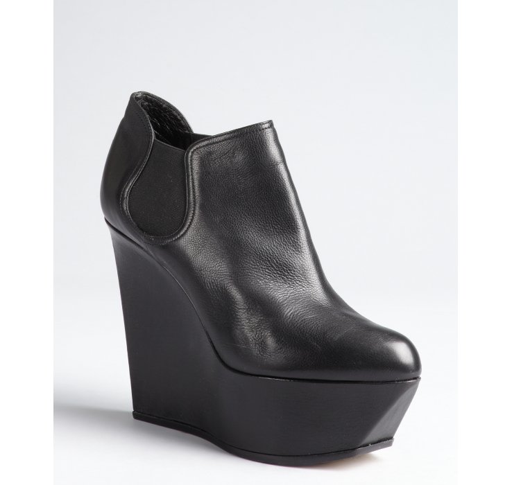 Casadei Black Leather Platform Wedge Chelsea Ankle Boots in Black | Lyst