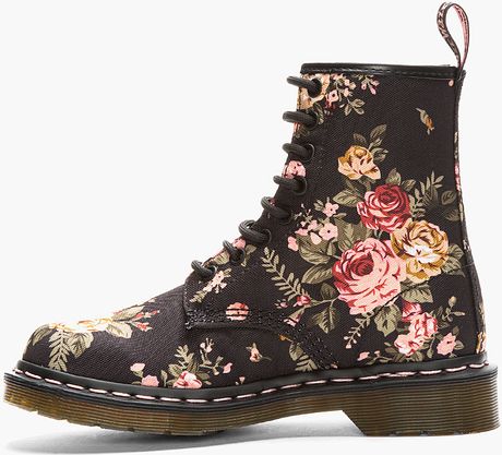 Dr. Martens Black Victorian Flowers W 8-eye Boots in Floral (black) | Lyst