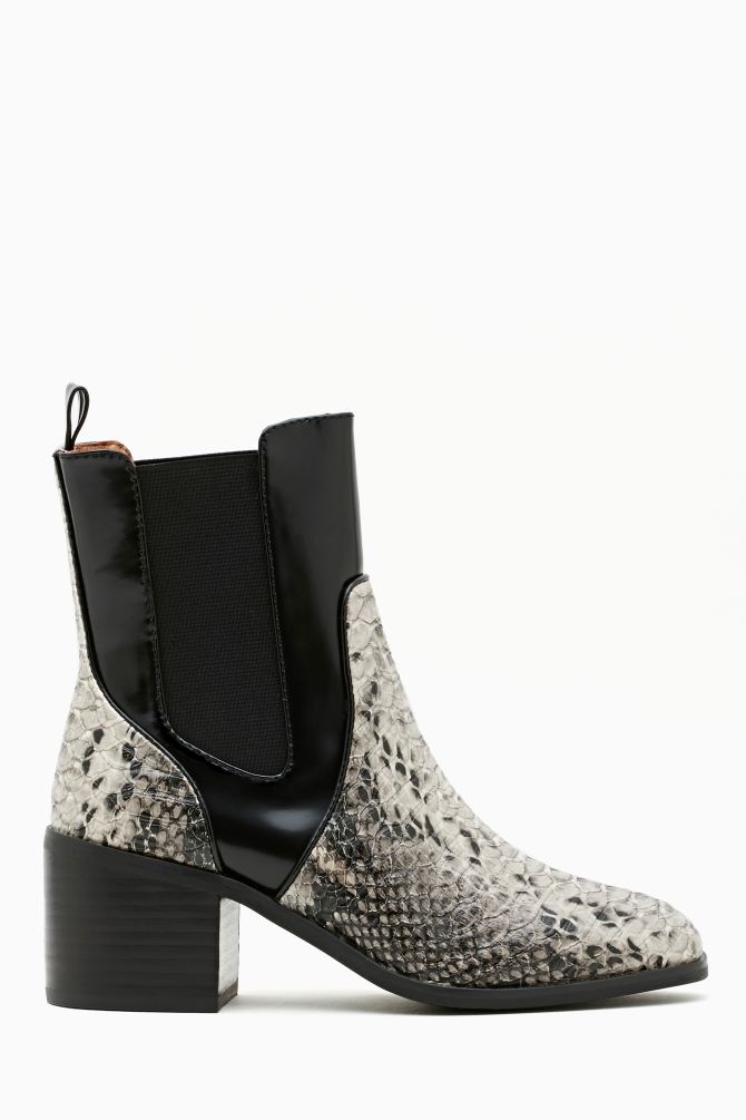 jeffrey campbell chelsea booties