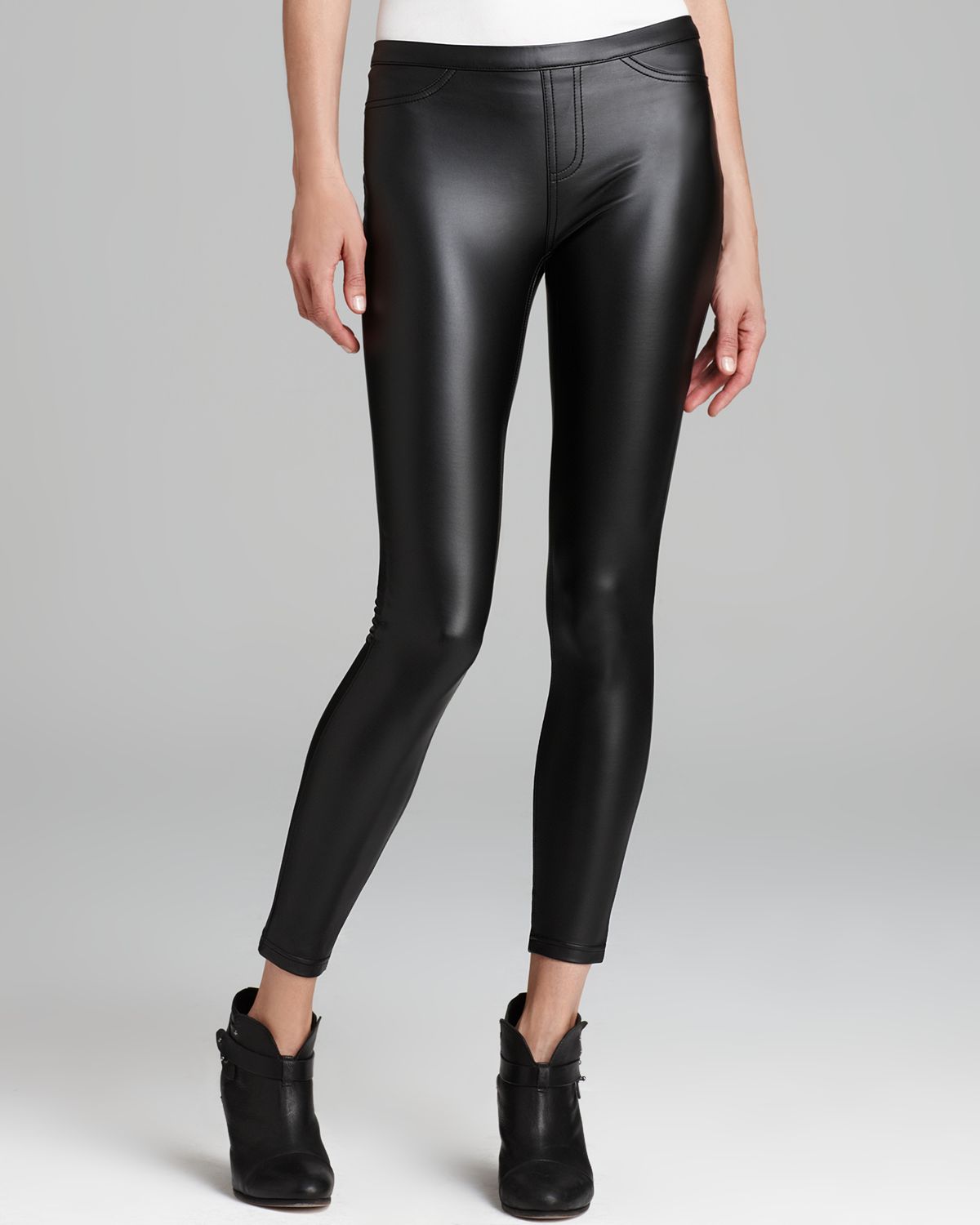 Lyst Hue Leatherette Leggings in Black