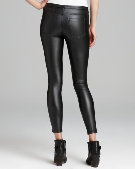 Hue Leatherette Leggings in Black | Lyst