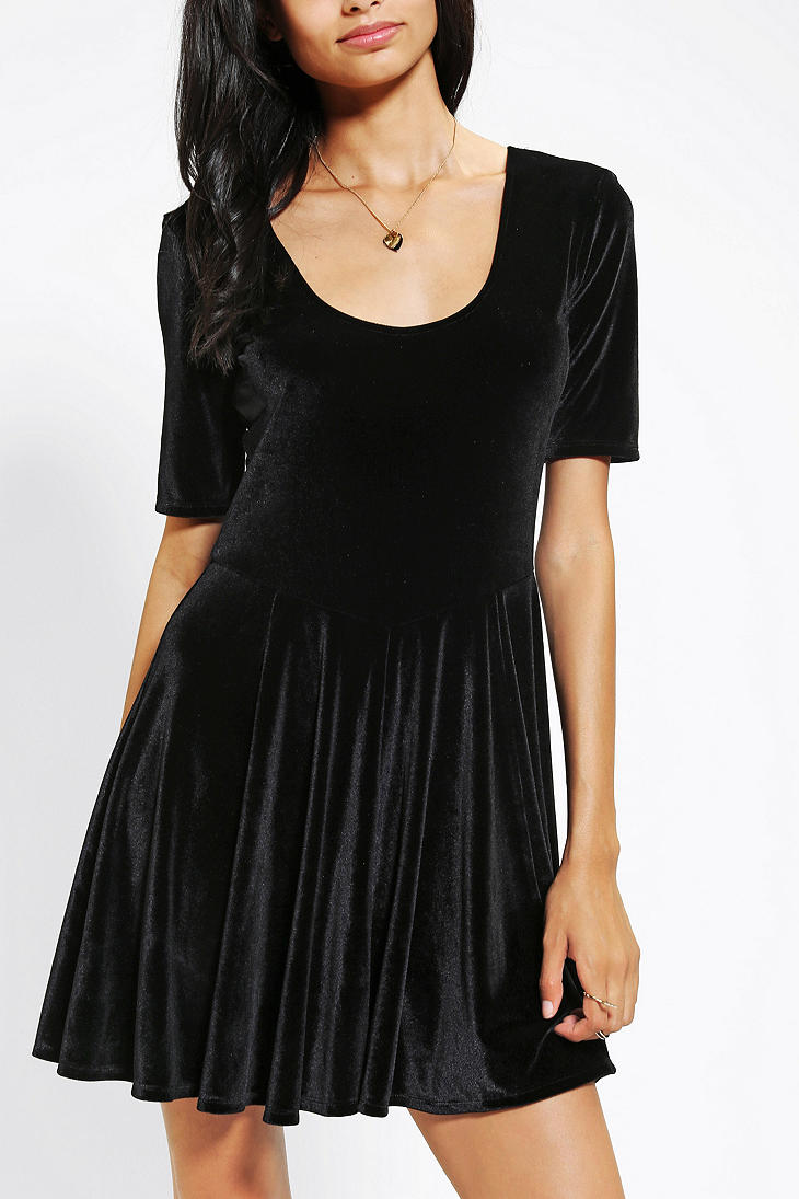 urban outfitters black velvet dress