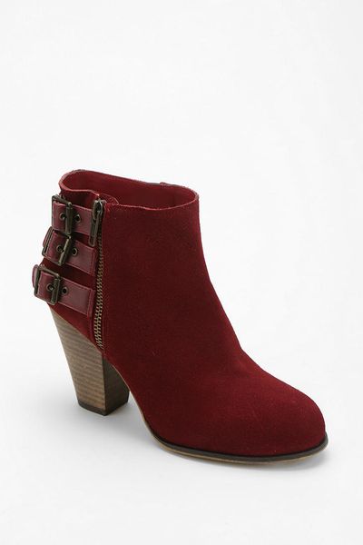 Urban Outfitters Kimchi Blue Triplebuckle Ankle Boot in Red (MAROON) | Lyst