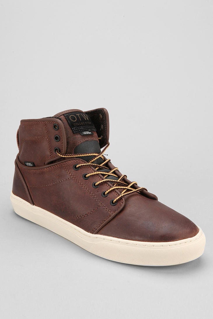 Lyst - Urban Outfitters Otw By Vans Alomar Hightop Mens Leather Sneaker ...