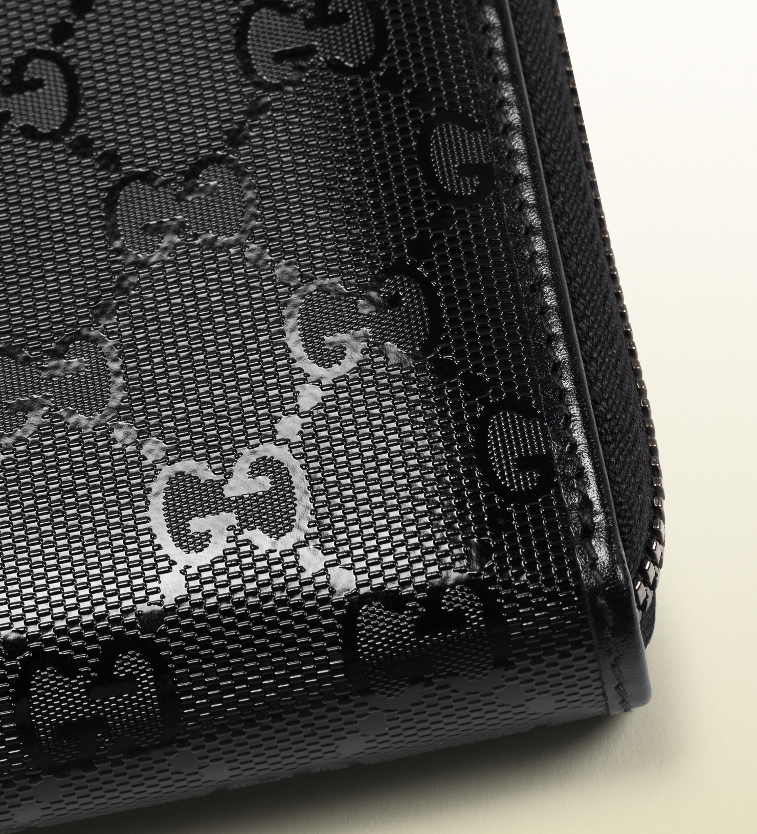 Lyst - Gucci Gg Imprimé Leather Zip Around Wallet in Black for Men