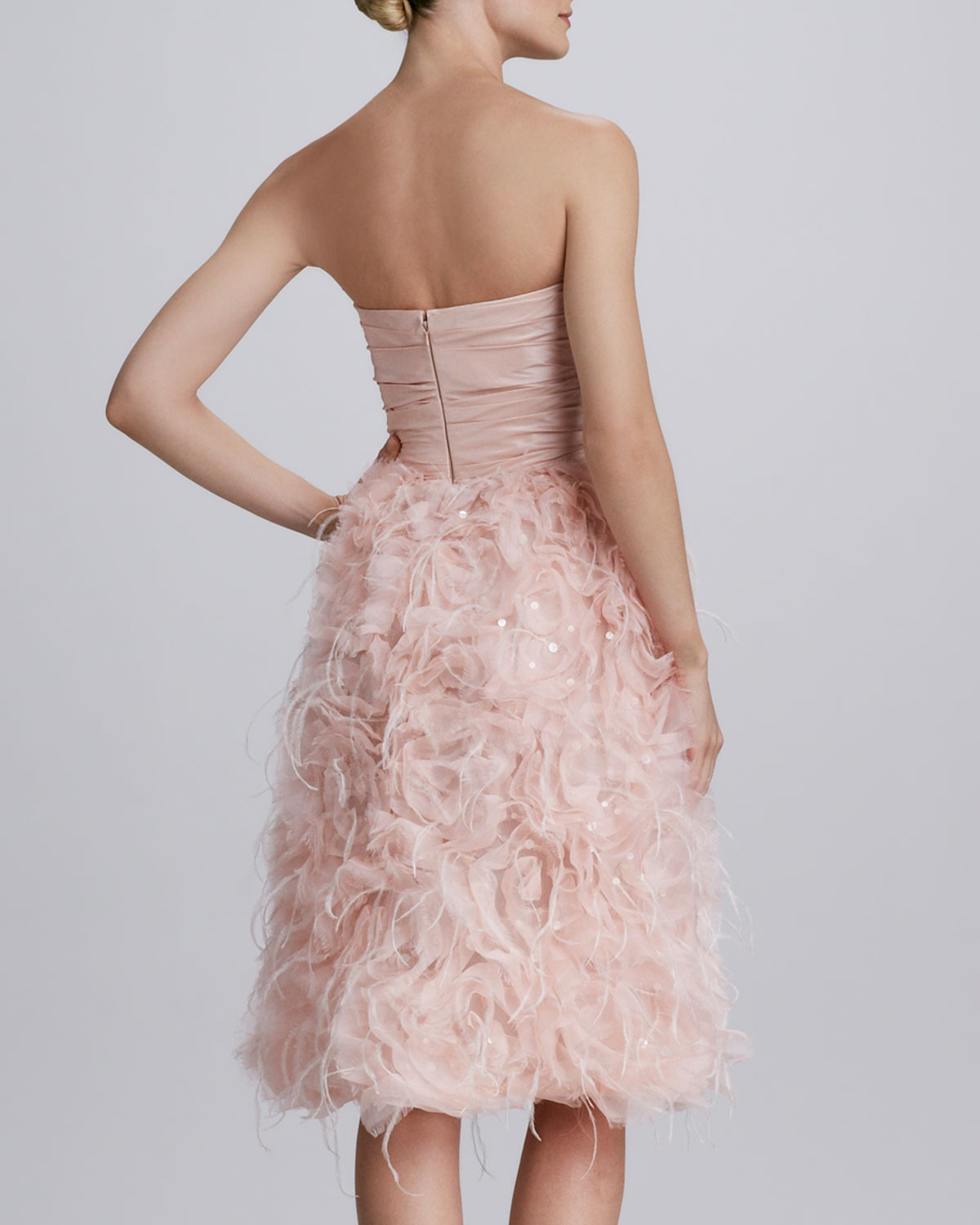 oscar de la renta feather gown