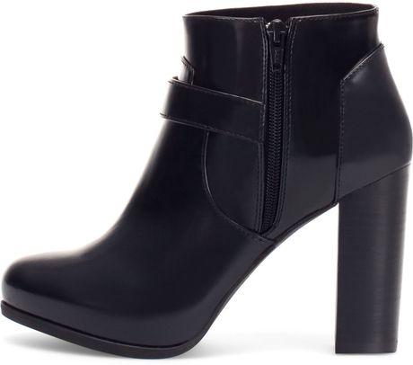 Pull&bear High Heel Ankle Boots with Buckle Detail in Black | Lyst