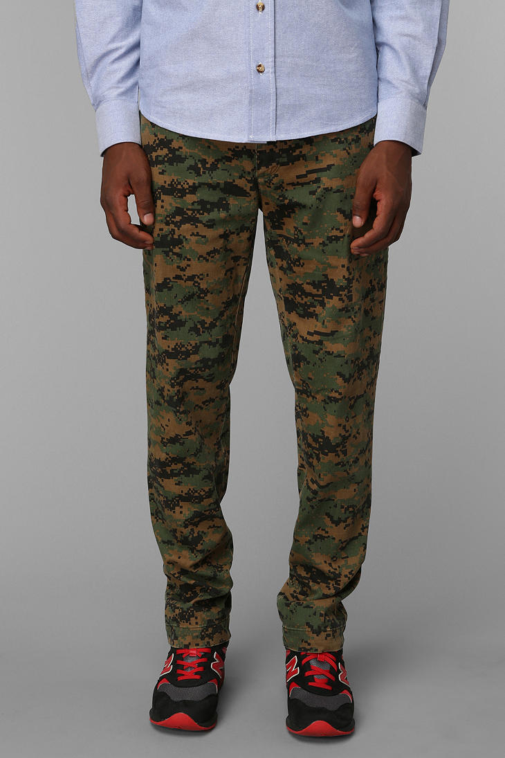 Urban outfitters Rothco Digital Camo Chino Pant in Green for Men | Lyst