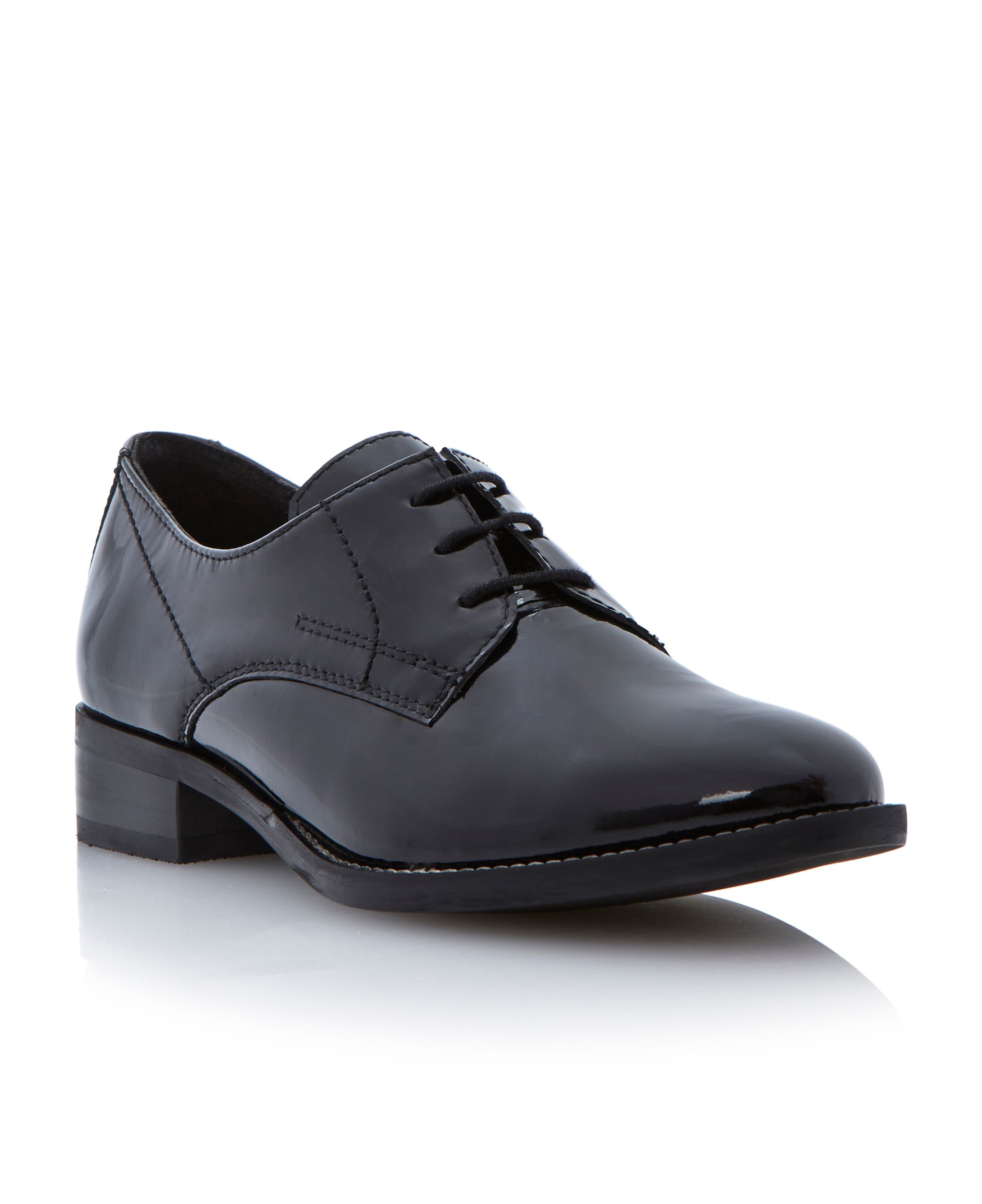 tie up shoes black