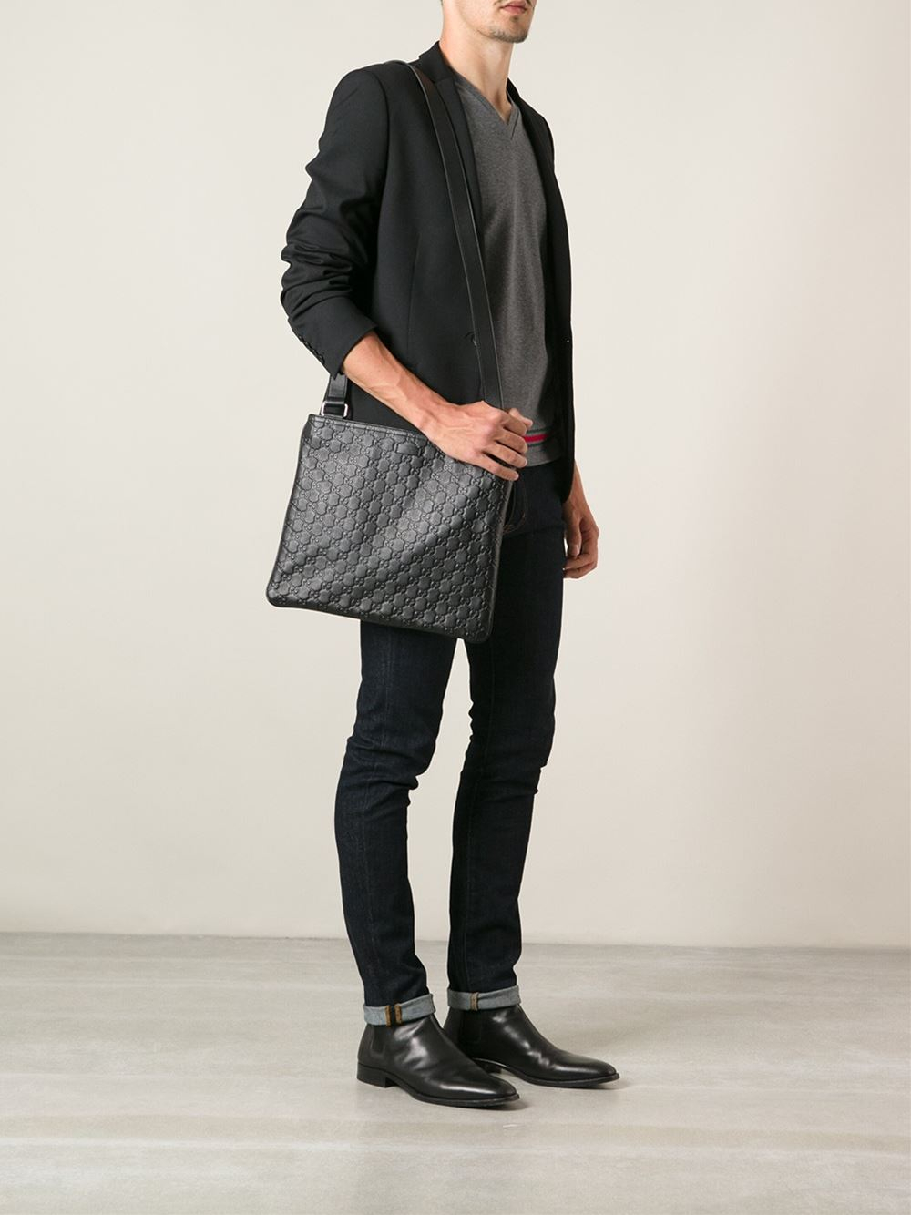 Gucci Monogram Messenger Bag in Black for Men - Lyst