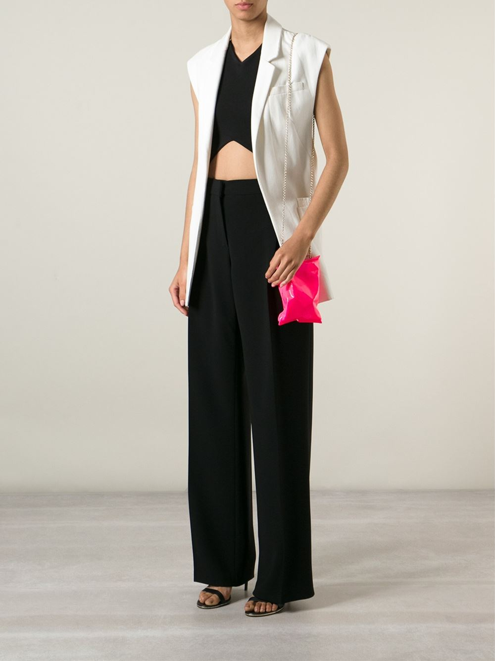 Andalusian White horse pictures Wave stylish circuit 14, 6th interview form what to wear