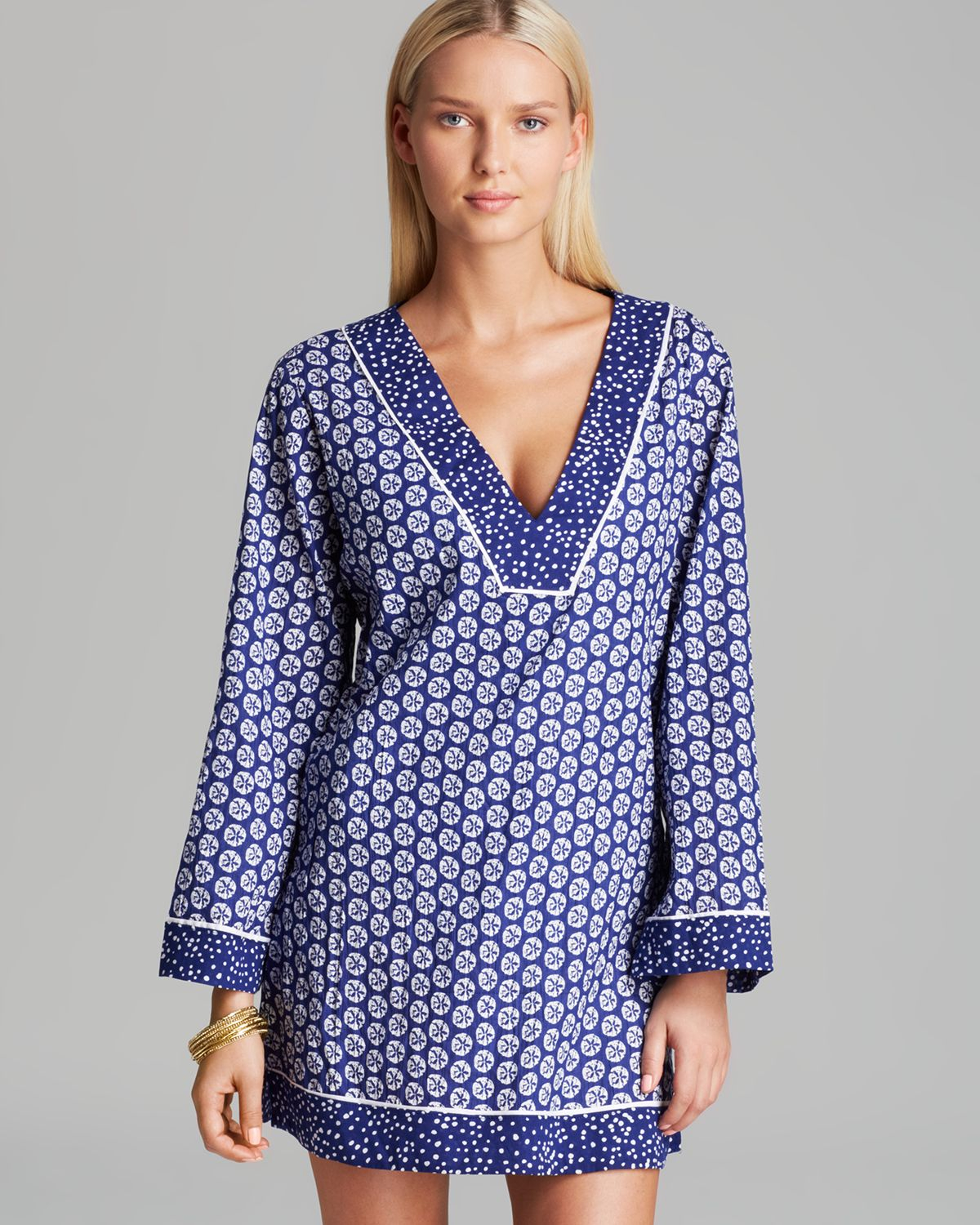 Lyst - La Blanca Sand Dollar Dot V Neck Swim Cover Up Tunic in Blue