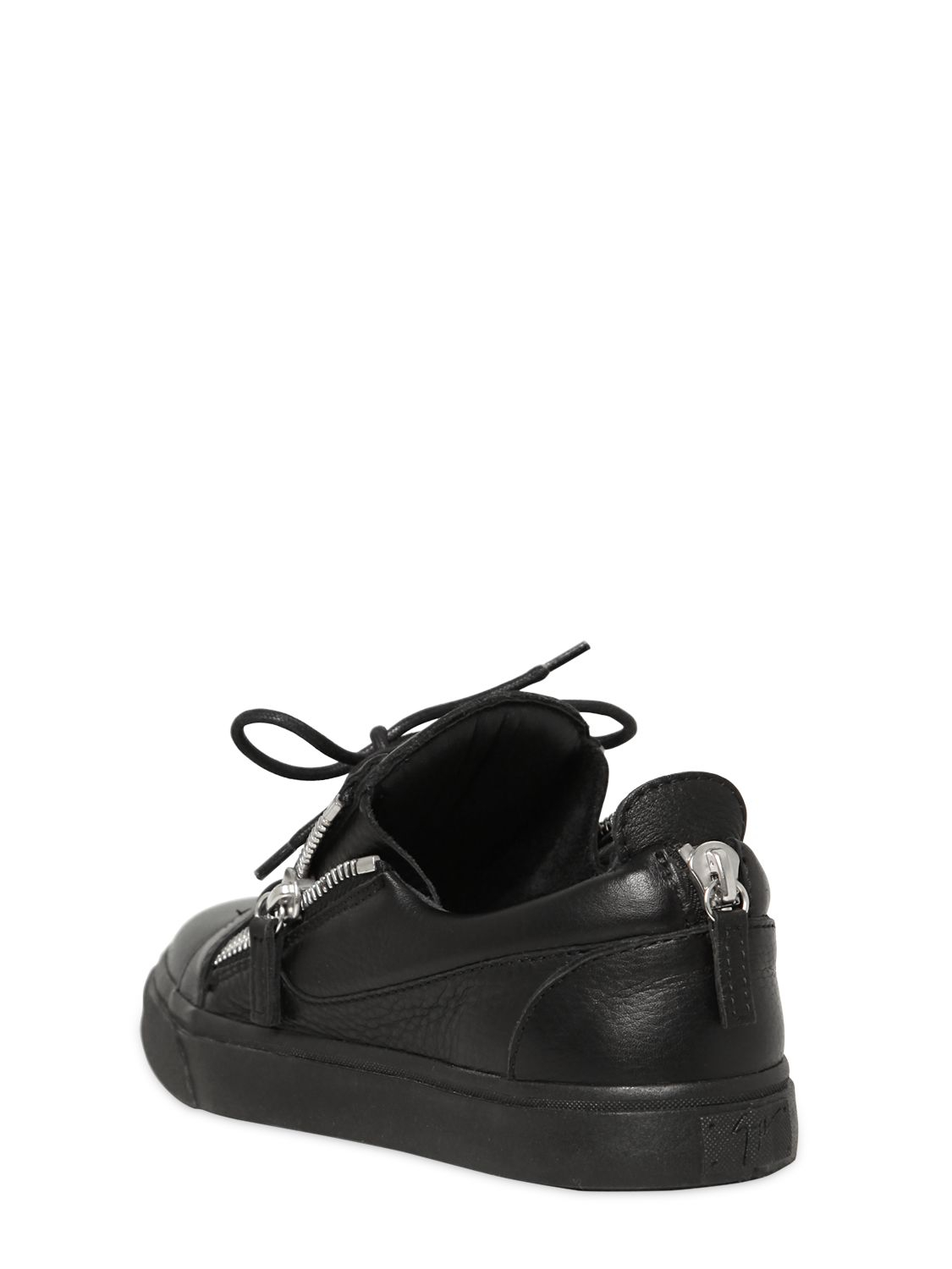 red rockstud flats