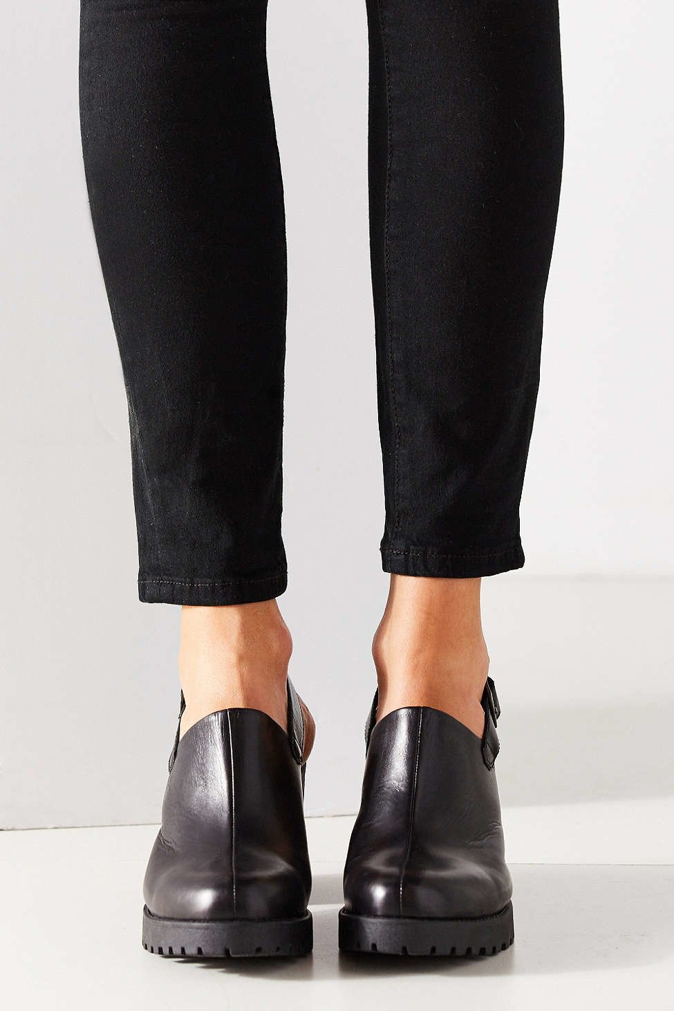 Lyst - Vagabond Grace Slingback Mule Heel in Black