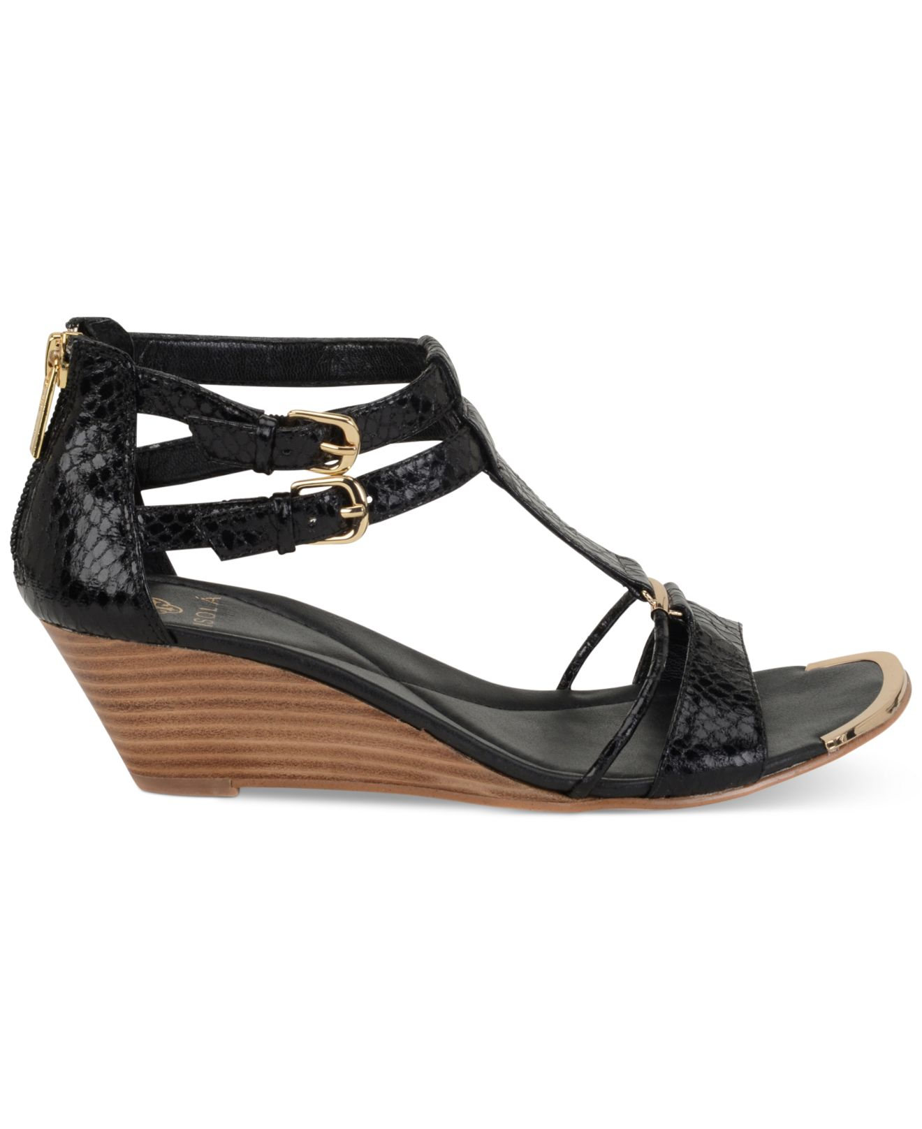 black single women in isola Women’s 75 black isola leather high heel sandal gently worn (less than 5 times) women's summer open toe high block heels sandals ankle strap pumps shoes size style: single ankle strap, buckle closure, hoop & loop fastening, open toe, block/chunky high heel open toe silhouette, single born kassidy high heel. black single women in isola Women’s 75 black isola leather high heel sandal gently worn (less than 5 times) women's summer open toe high block heels sandals ankle strap pumps shoes size style: single ankle strap, buckle closure, hoop & loop fastening, open toe, block/chunky high heel open toe silhouette, single born kassidy high heel.