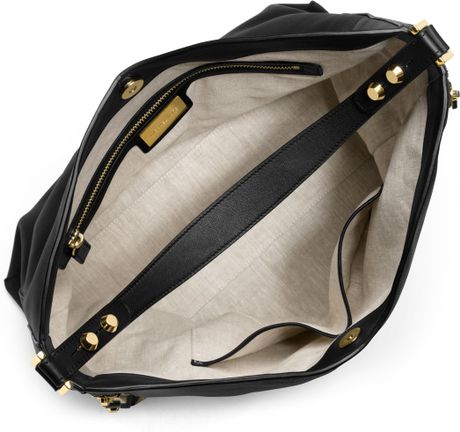 Michael Kors Miranda Zipper Shoulder Bag in Black | Lyst