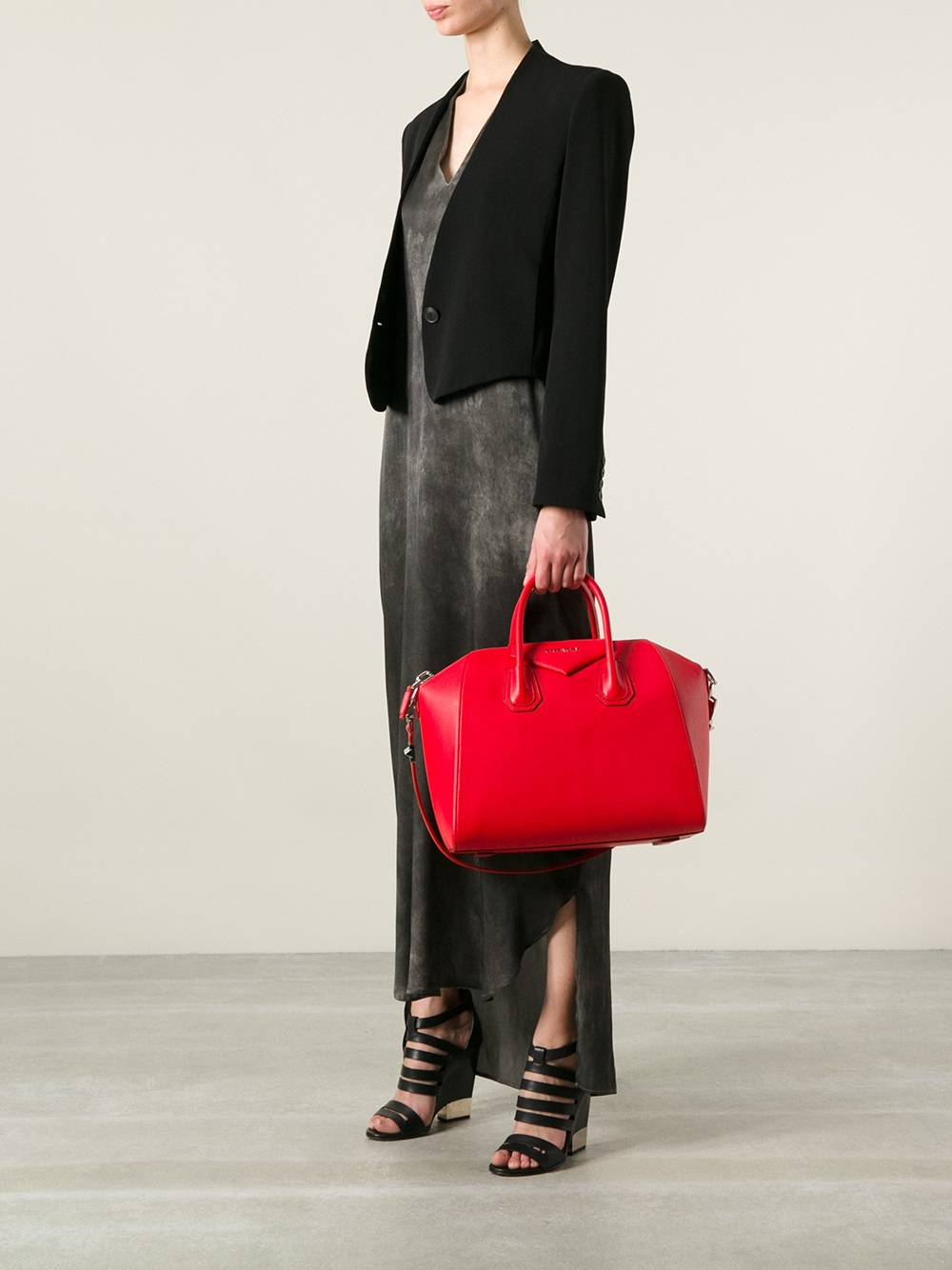 Lyst - Givenchy Antigona Medium Tote in Red