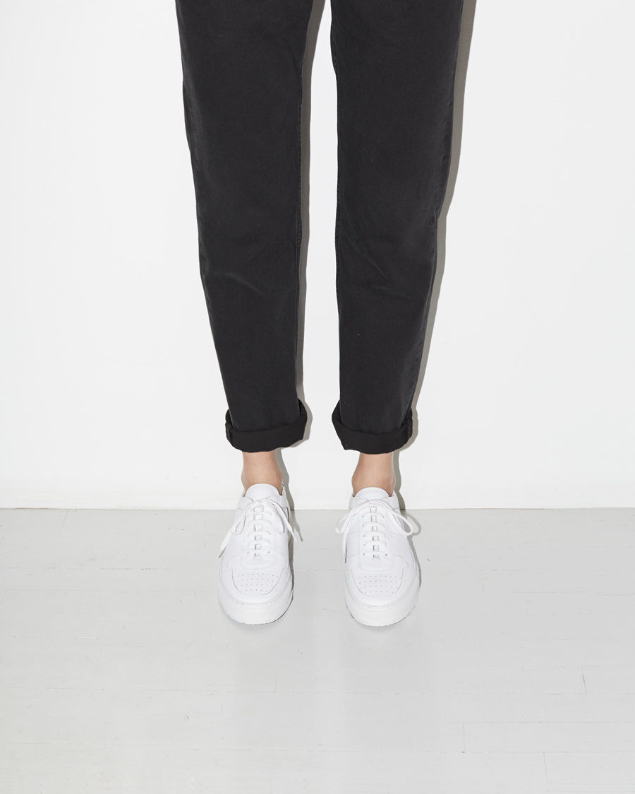 womens white common projects