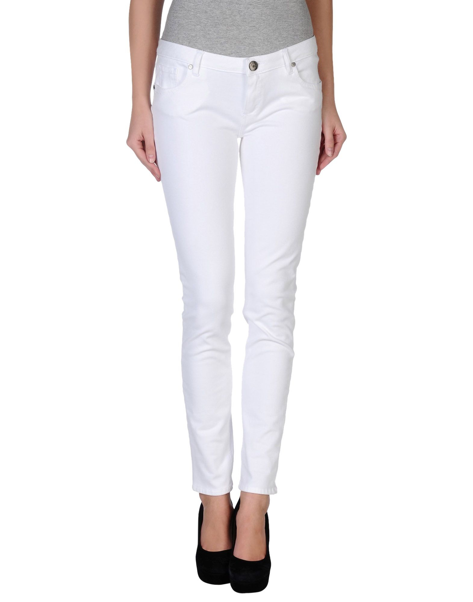 white casual pants