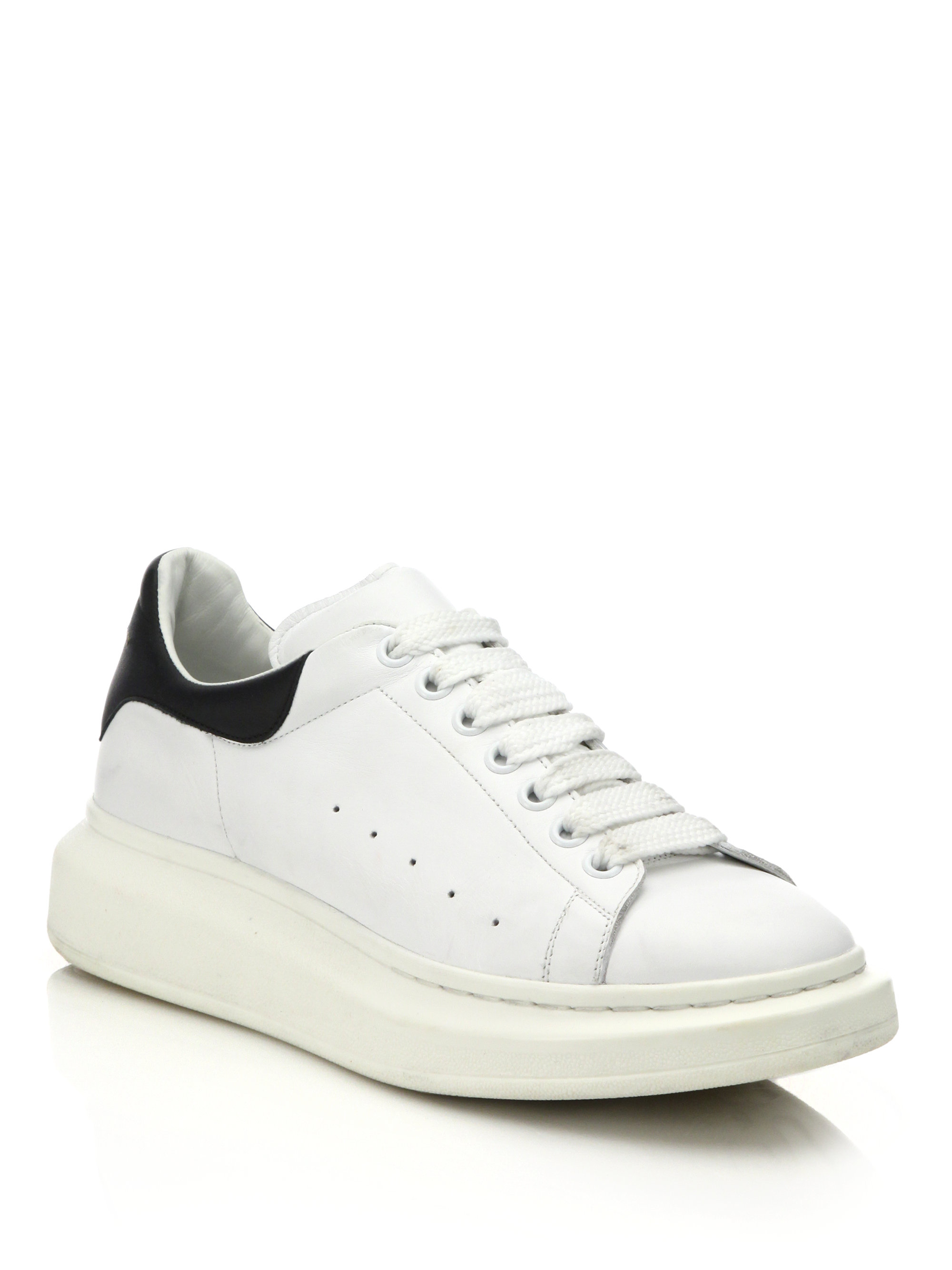 Alexander McQueen Leather Sneakers in White - Lyst