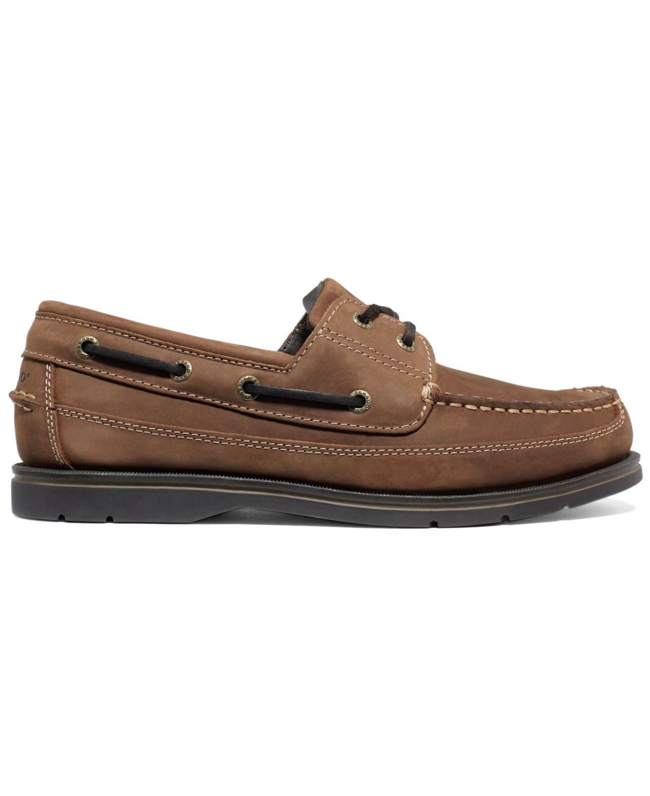 classic full grain boat shoe for men in brown