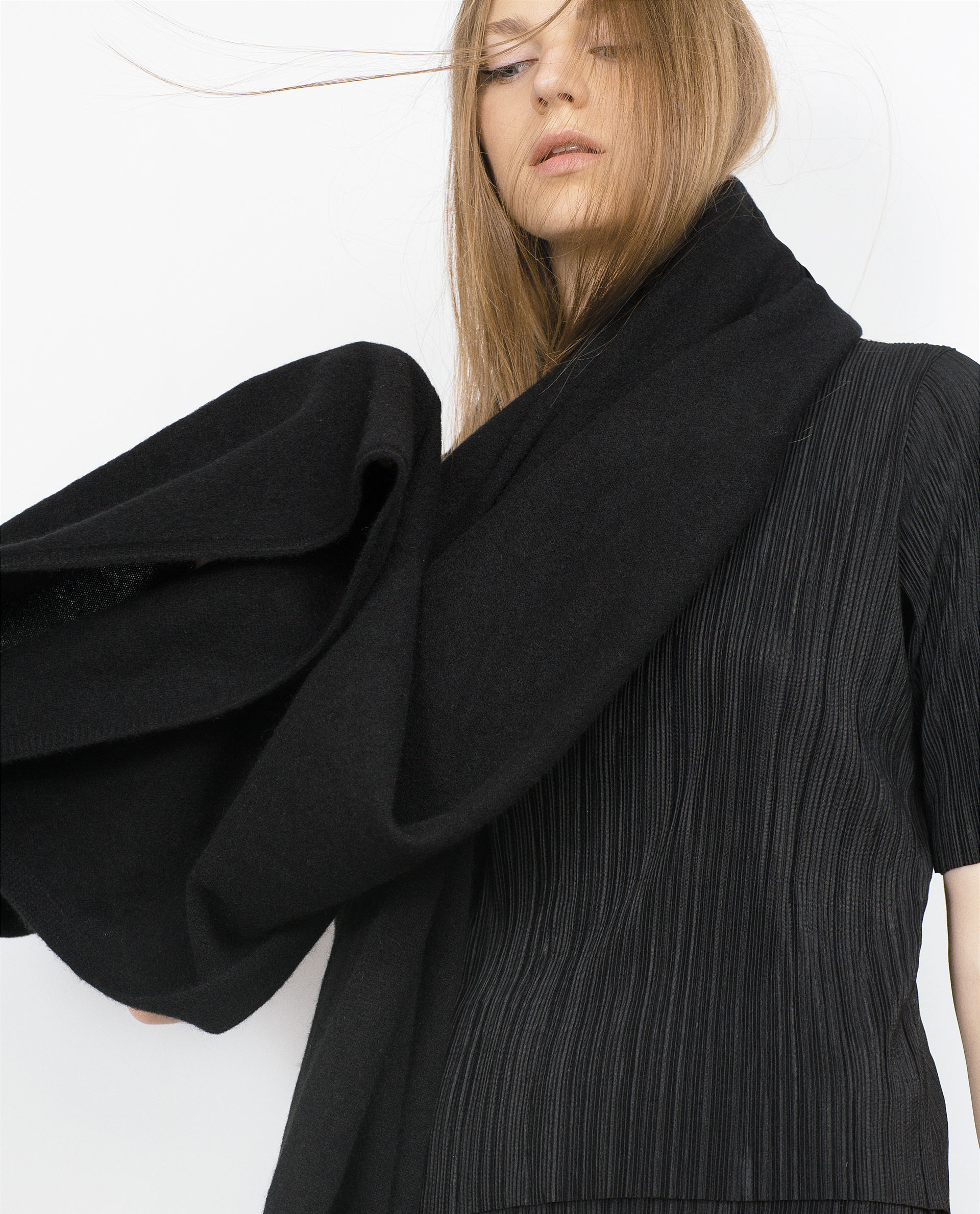 Zara Cashmere Scarf Cashmere Scarf in Black | Lyst